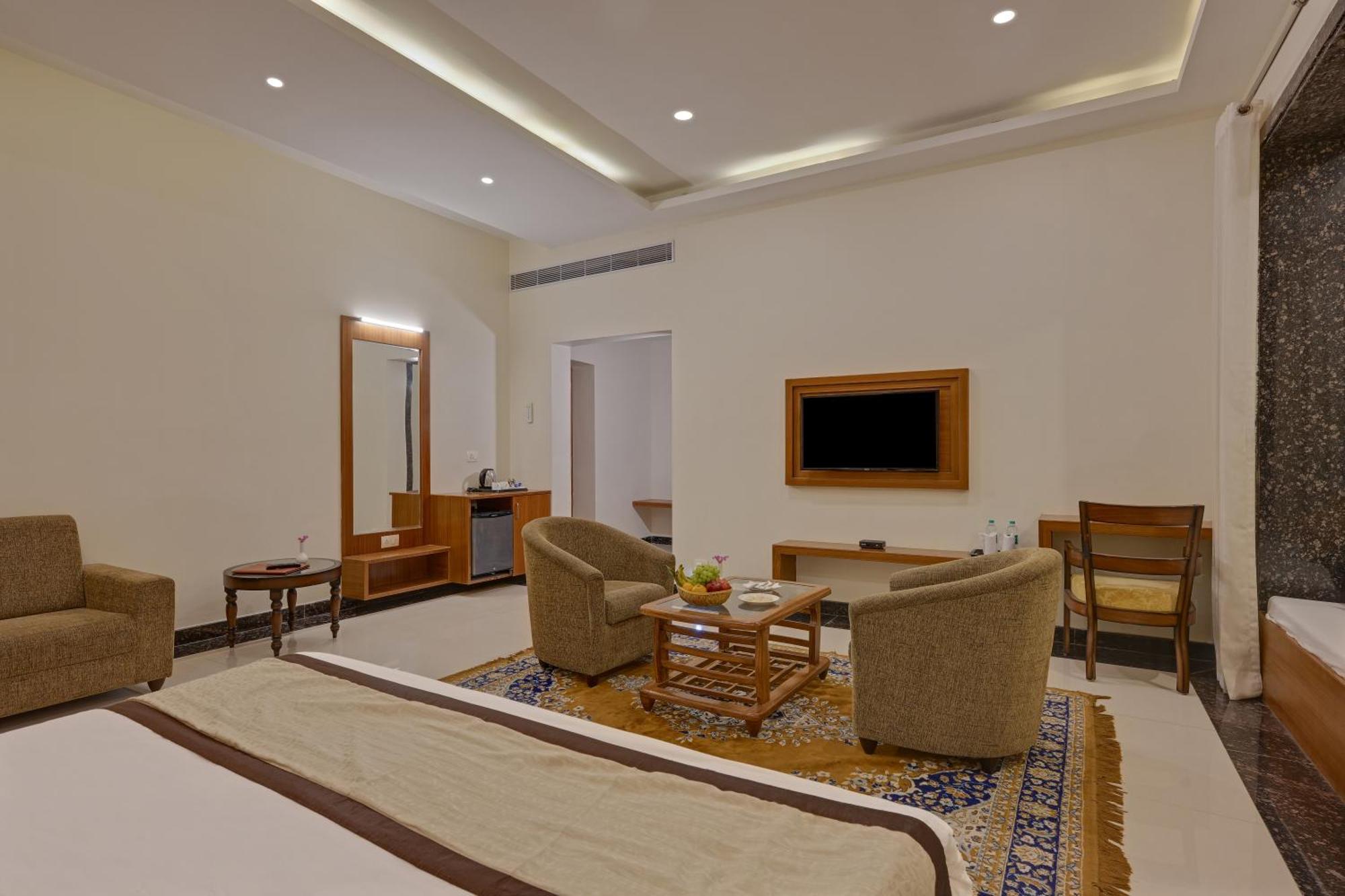 The Everest Hill Resort Кумбалгарх Екстериор снимка